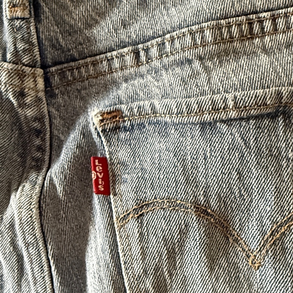 49. | Levi's | Distressed Light Blue Skinny Jeans - Picture 3 of 7